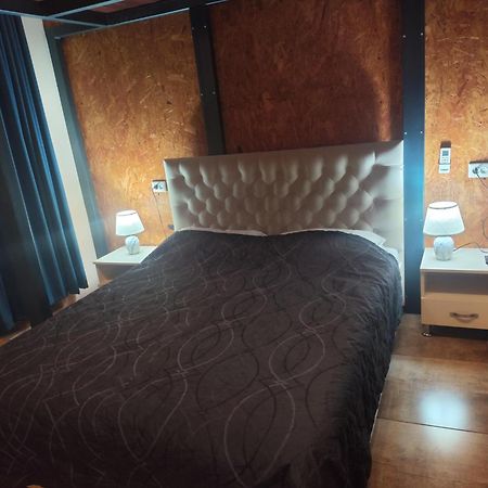 Mia B&B Old Тбилиси Экстерьер фото