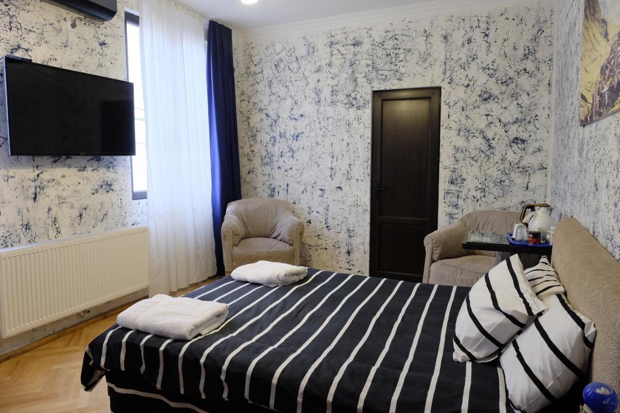 Mia B&B Old Тбилиси Экстерьер фото