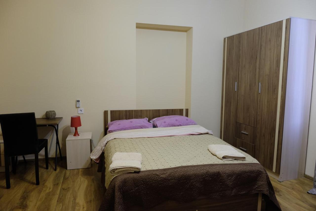 Mia B&B Old Тбилиси Экстерьер фото
