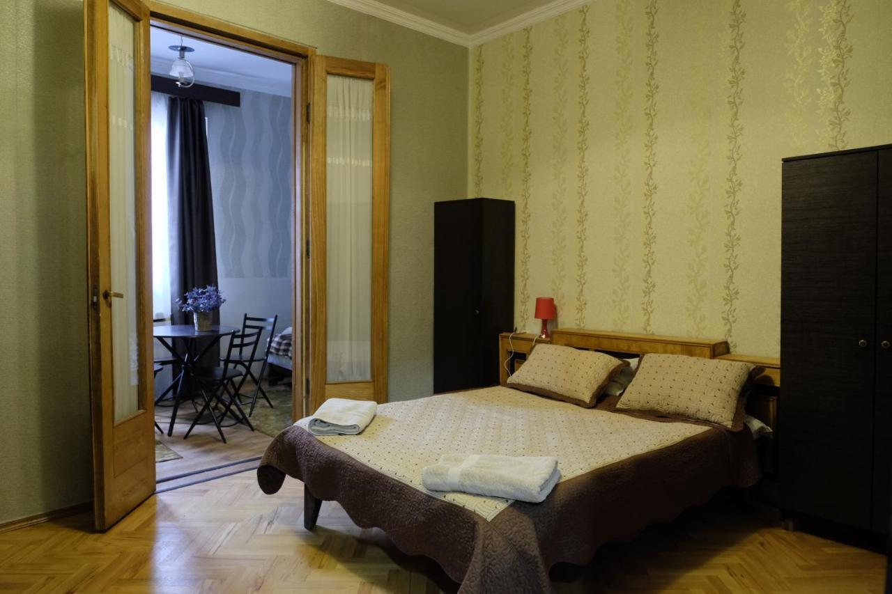 Mia B&B Old Тбилиси Экстерьер фото